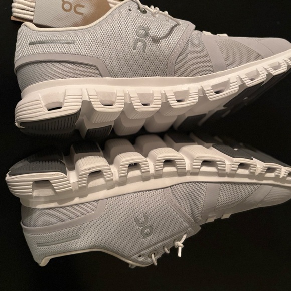 On Running Women’s On Cloud 6 - Picture 3 of 6